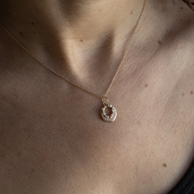 stunning necklaces for women -Gold Disk Pearl Necklace