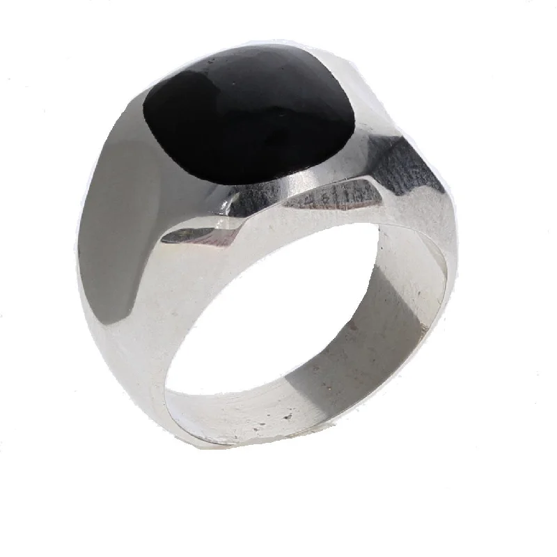 modern engagement rings for women -Mens Onyx Scalloped Silver Ring