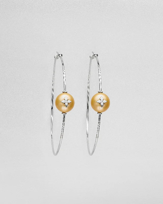 minimal earrings for women -GOLDEN HULA CLOVER INLAY PEARL EARRINGS