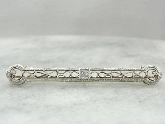 900 Platinum and Diamond Outstanding Filigree Edwaridan Bar Pin Brooch