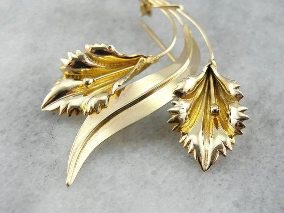 Sweeping Double Floral Yellow Gold Brooch